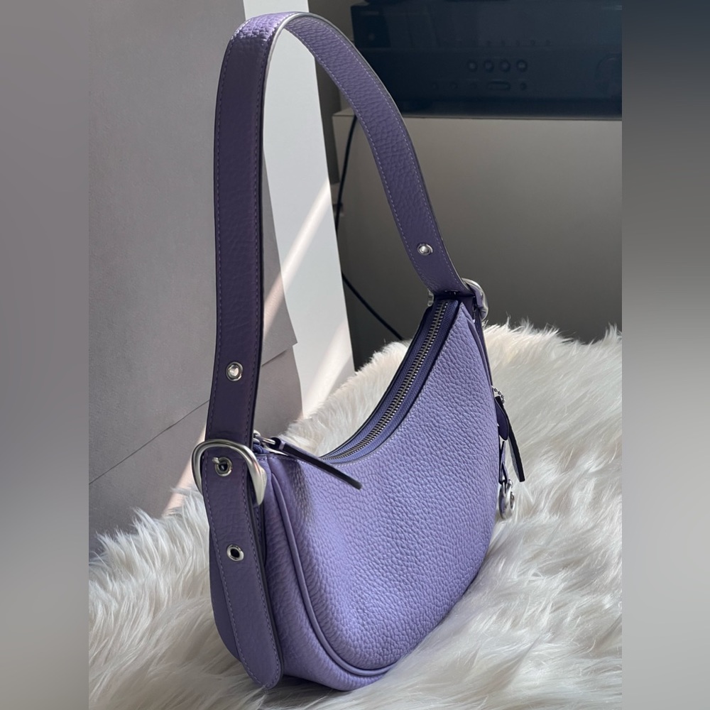CC439 - Coach Luna Shoulder Bag - Picture 3 of 12